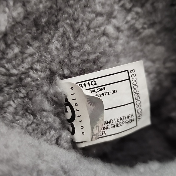 UGG leather motorcycle boots - Picture 6 of 8